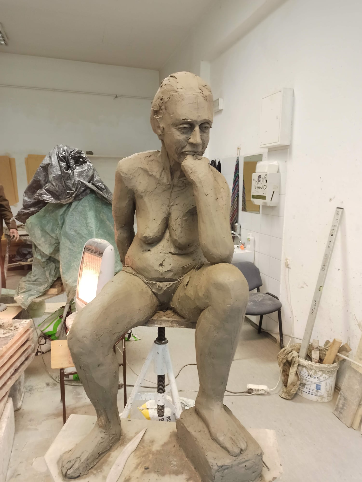 Figure II — photograph 10 of 15