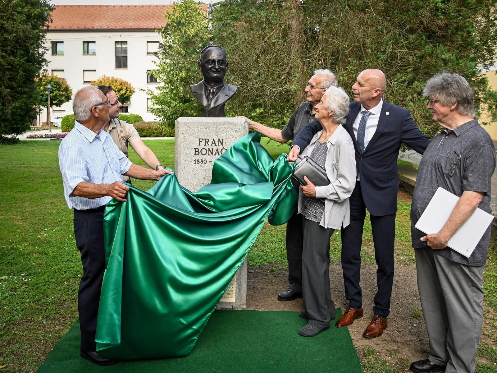 Bust of Fran Bonač